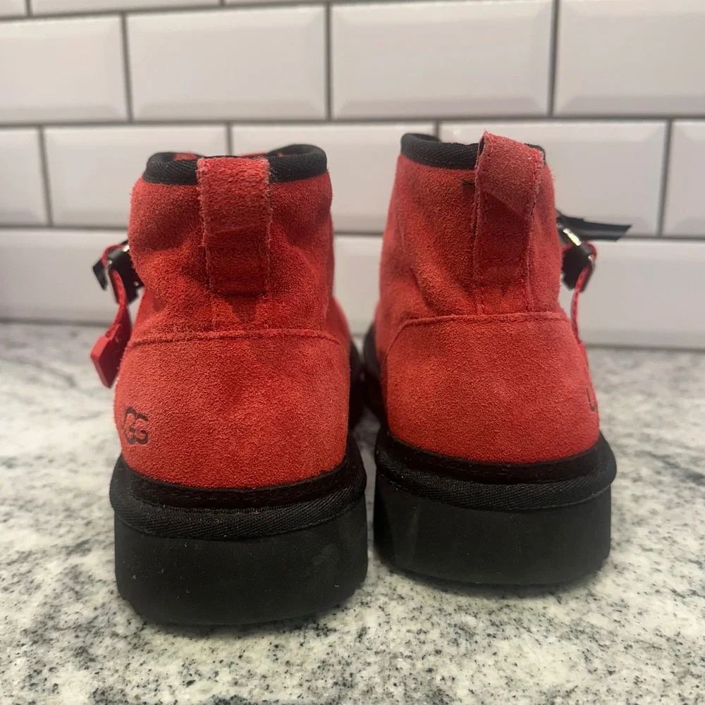 UGG Mens 11 Neumel Snapback‎ Chukka Boots Red Suede Buckle 1130720 Streetwear